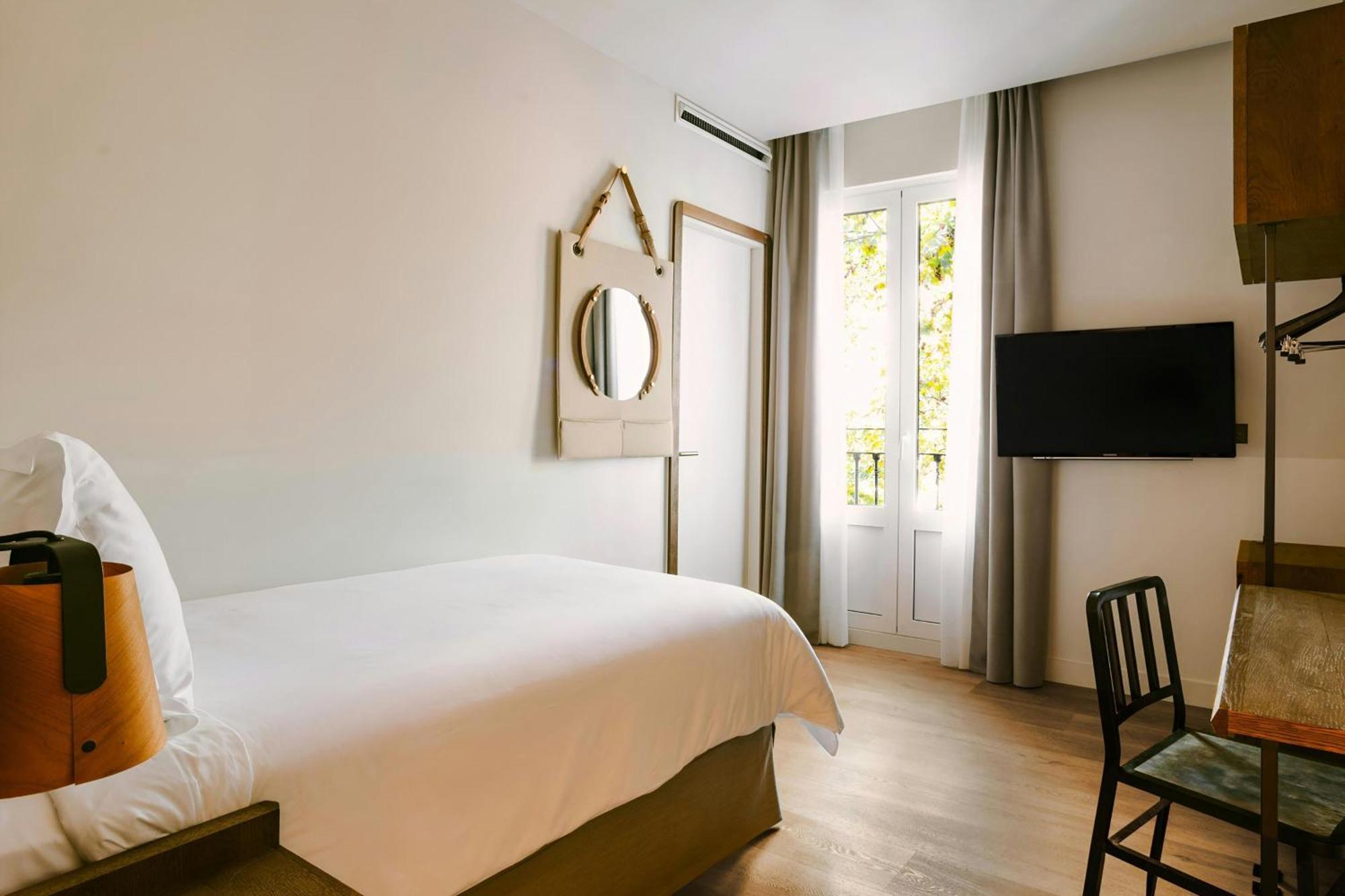 Casa Luz Hotel Plaza Catalunya, Sonder By Marriott Bonvoy Barcelona Exterior foto